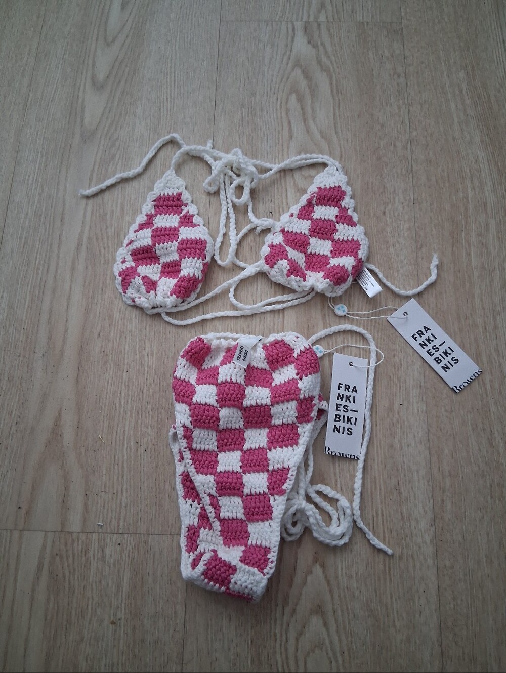 Frankies Crochet Checkered Pink And White Bikini NWTS Medium